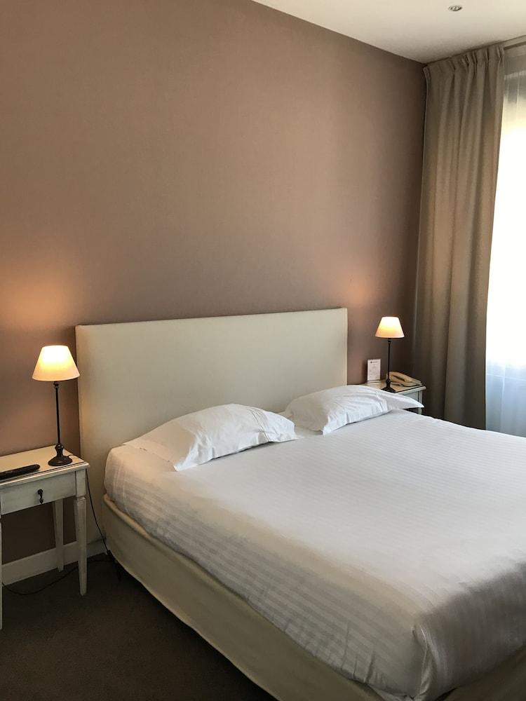 Hotel Le Renoir Sarlat-la-Canéda Exteriör bild